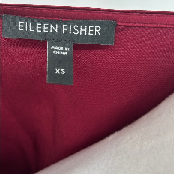 EILEEN FISHER Silk Satin Dark Tulip Hammered Ballet Neck Top Blouse XS $218 - Picture 2 of 13
